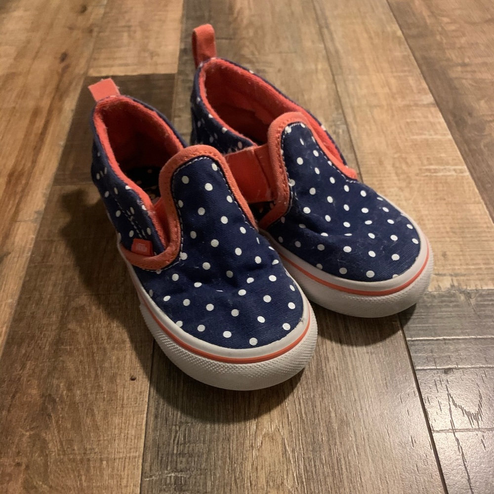 Toddler girls polka dot slip on Vans